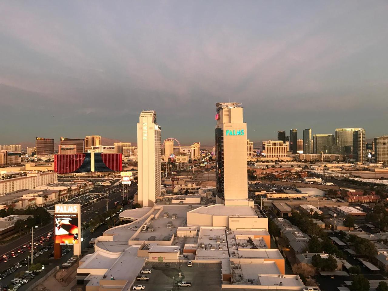 אפרטהוטל לאס וגאס Palms Place - 27Th Floor Strip View Studio מראה חיצוני תמונה
